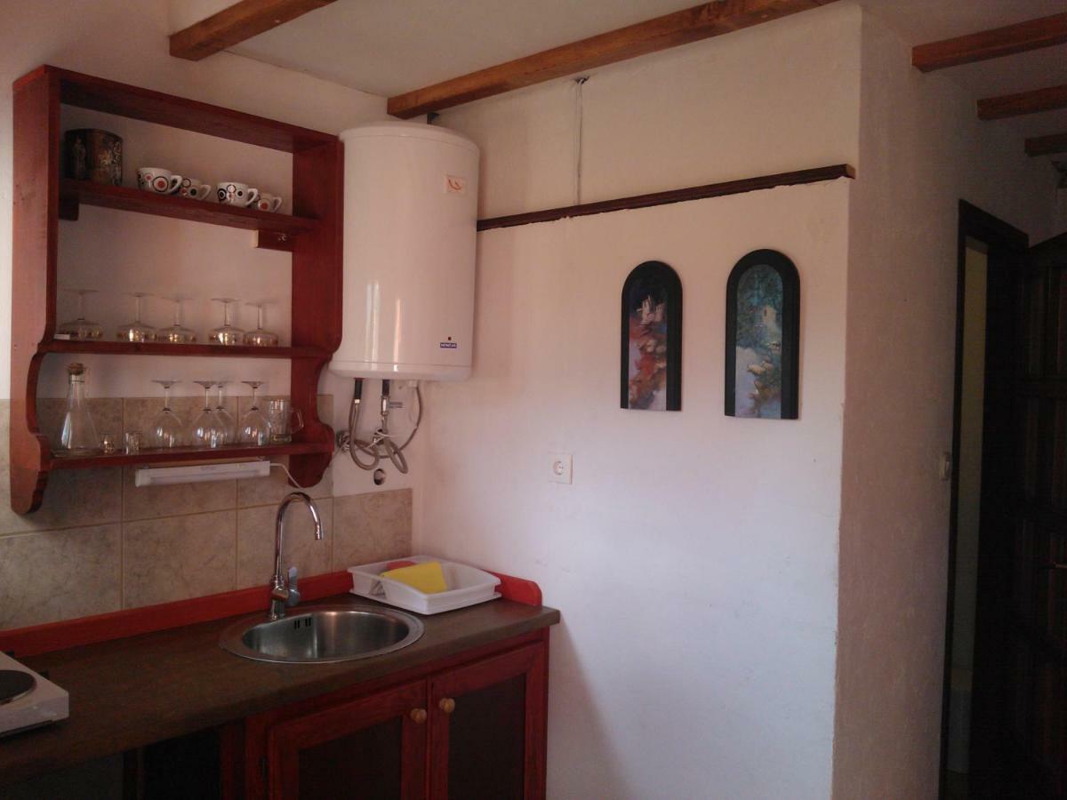 Apartments Picasso Komiža المظهر الخارجي الصورة