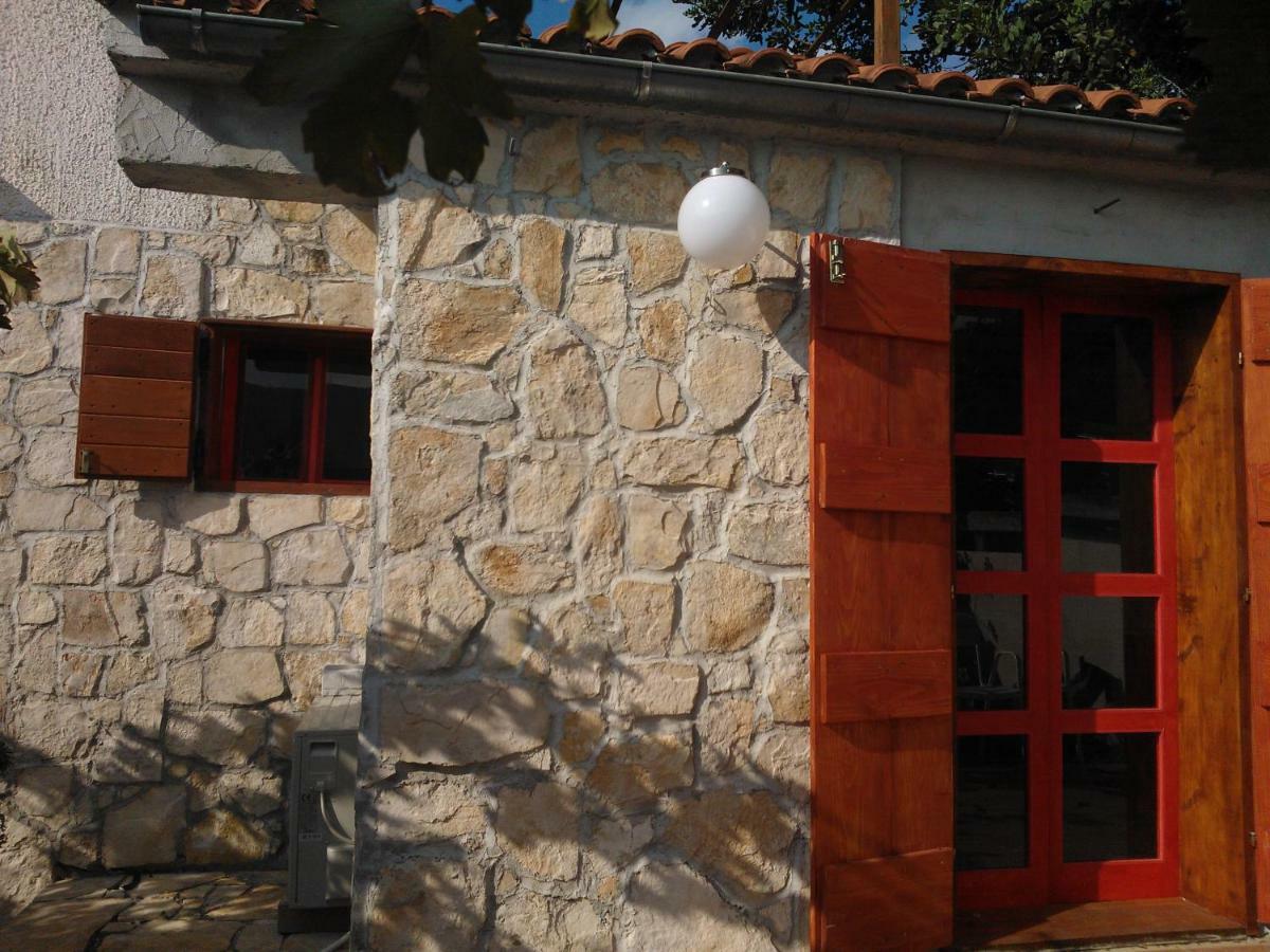 Apartments Picasso Komiža المظهر الخارجي الصورة