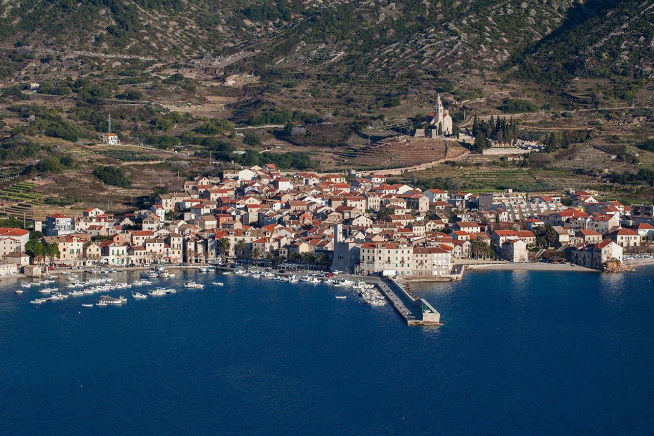 Apartments Picasso Komiža المظهر الخارجي الصورة
