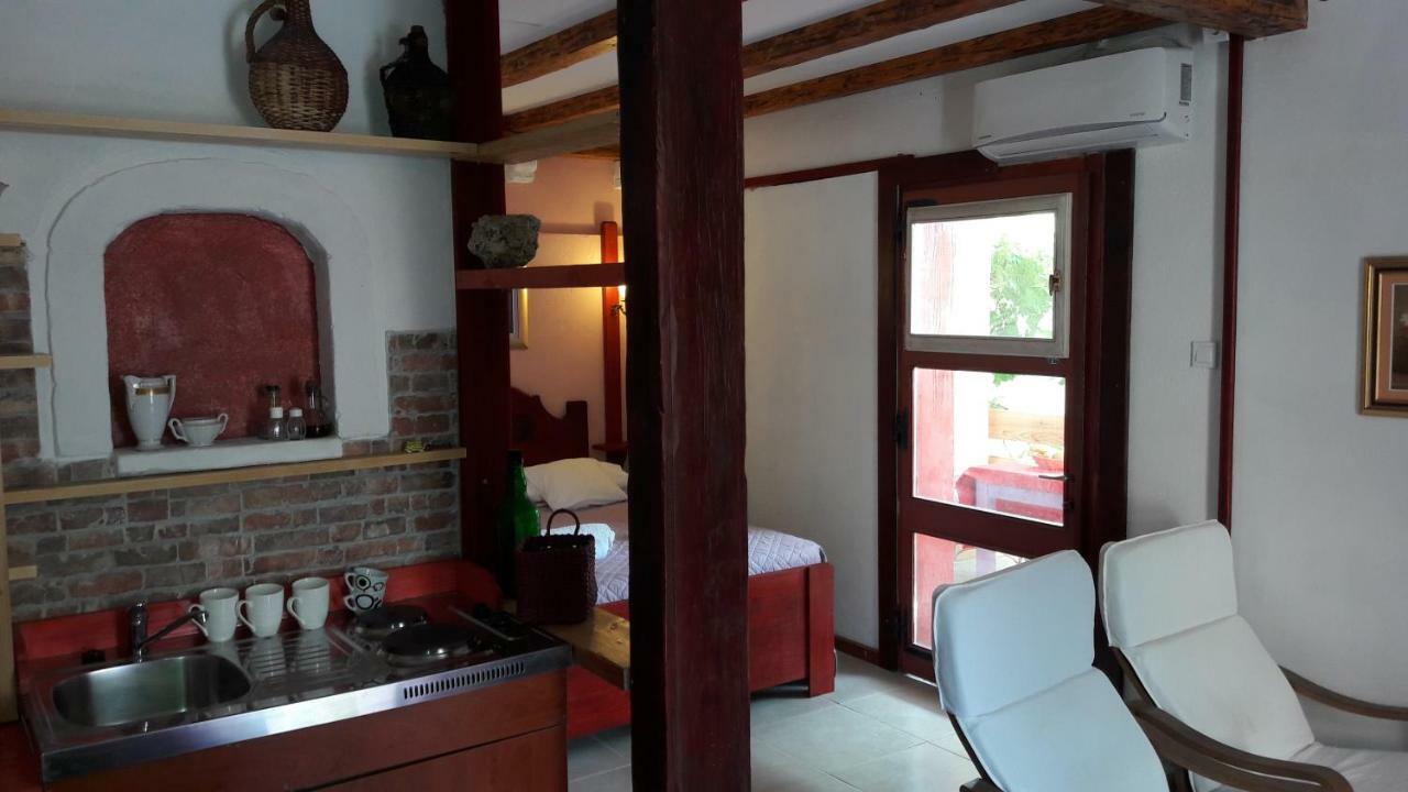 Apartments Picasso Komiža المظهر الخارجي الصورة