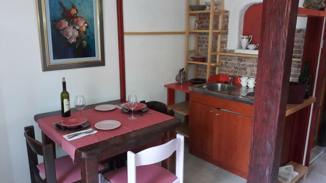 Apartments Picasso Komiža المظهر الخارجي الصورة